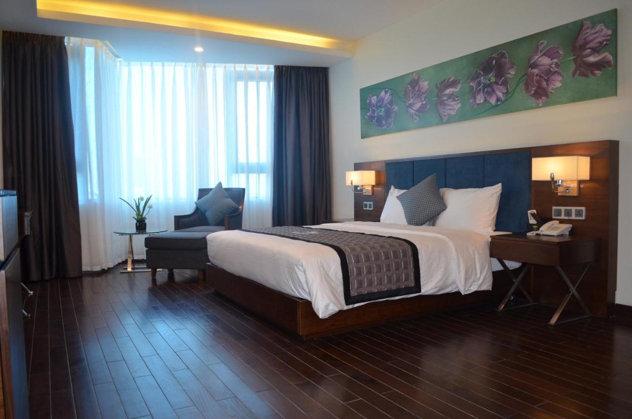 Eagle Hotel Dai Tiet Екстериор снимка