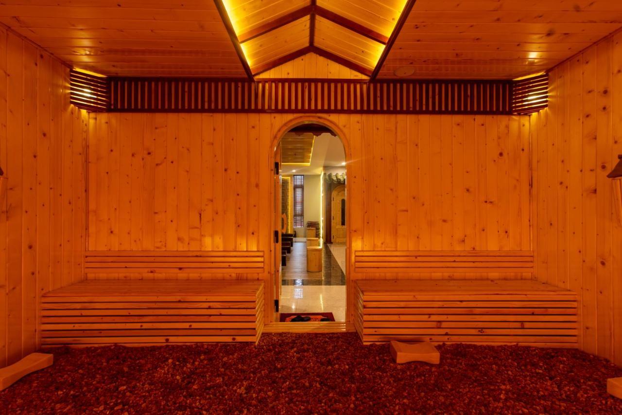 Eagle Hotel Dai Tiet Екстериор снимка